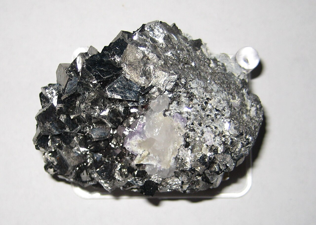 Arsenopyrite — Refractory gold host