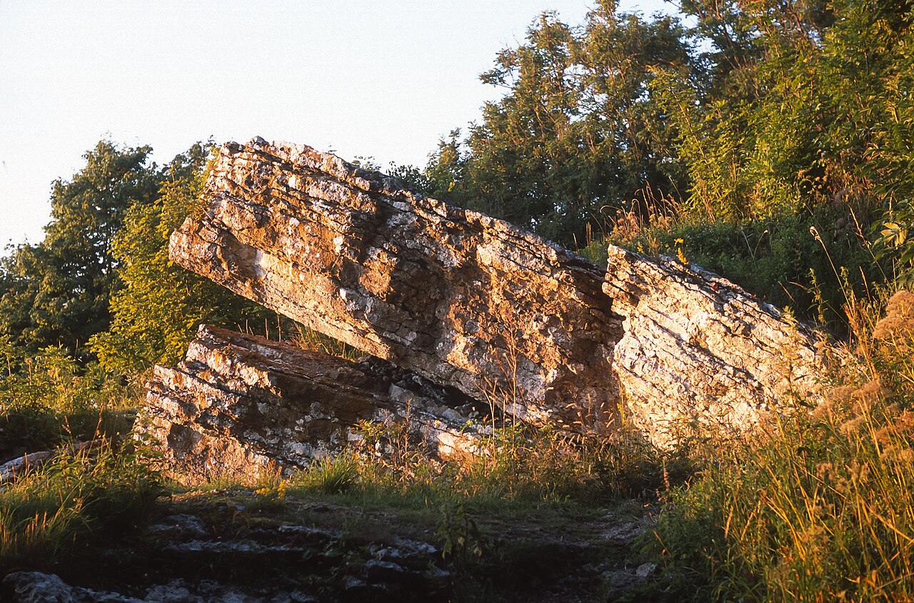 Limestone — Bulk construction mineral