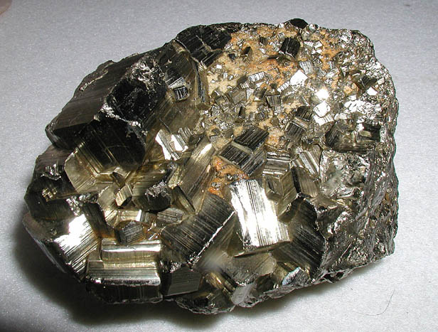 Pyrite — Lookalike / sulfur source