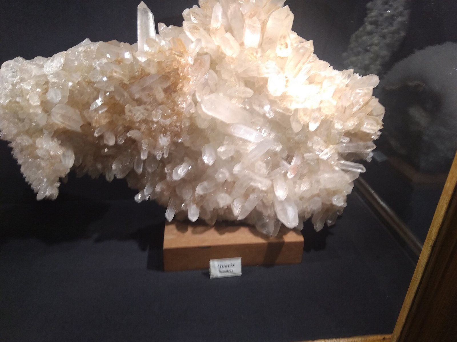 What is a mineral?