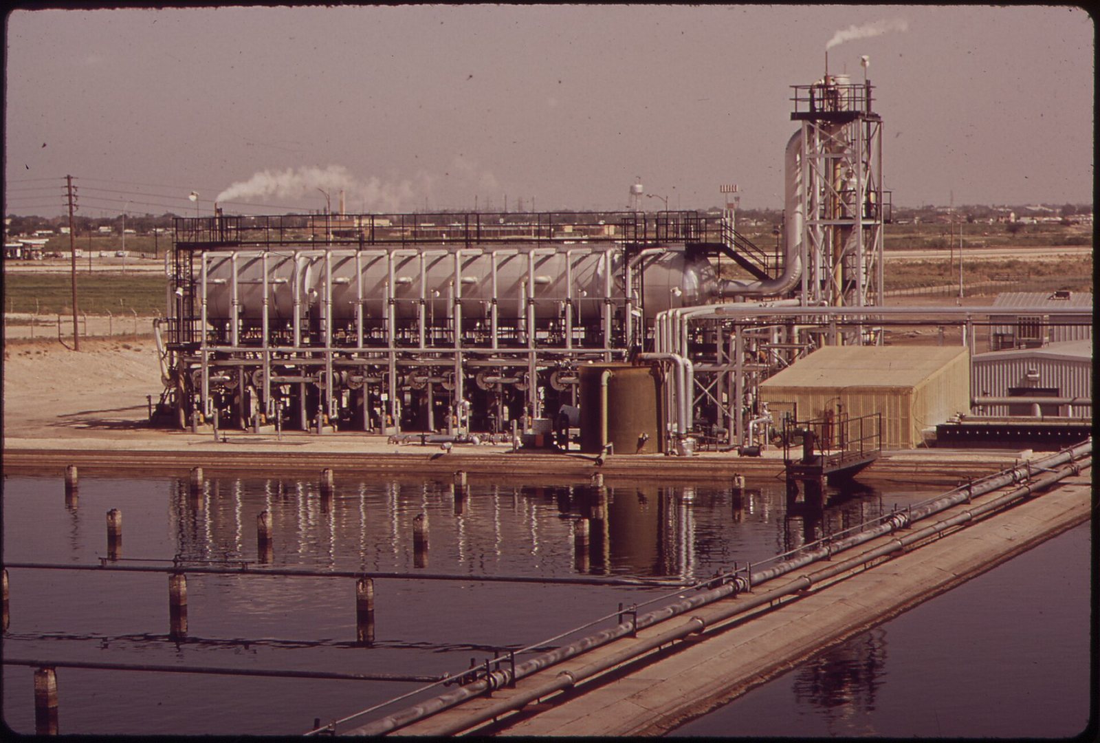 Precipitating a mixed carbonate