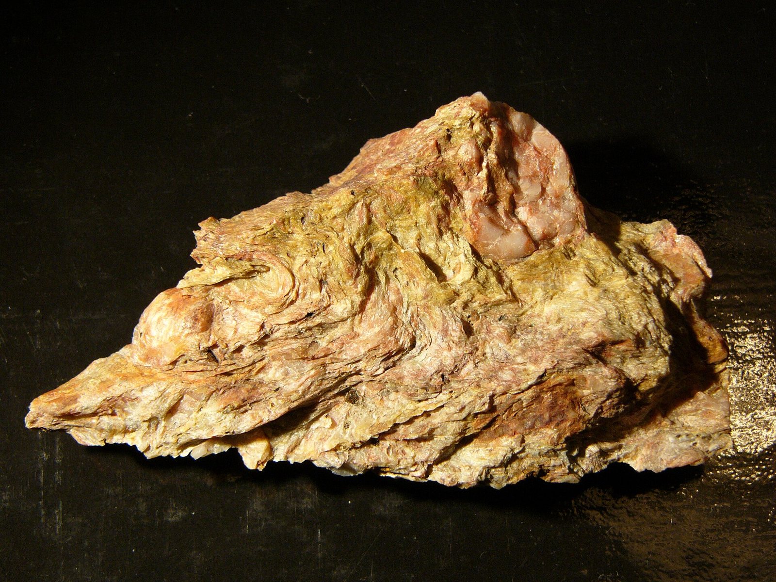 How a porphyry copper deposit forms