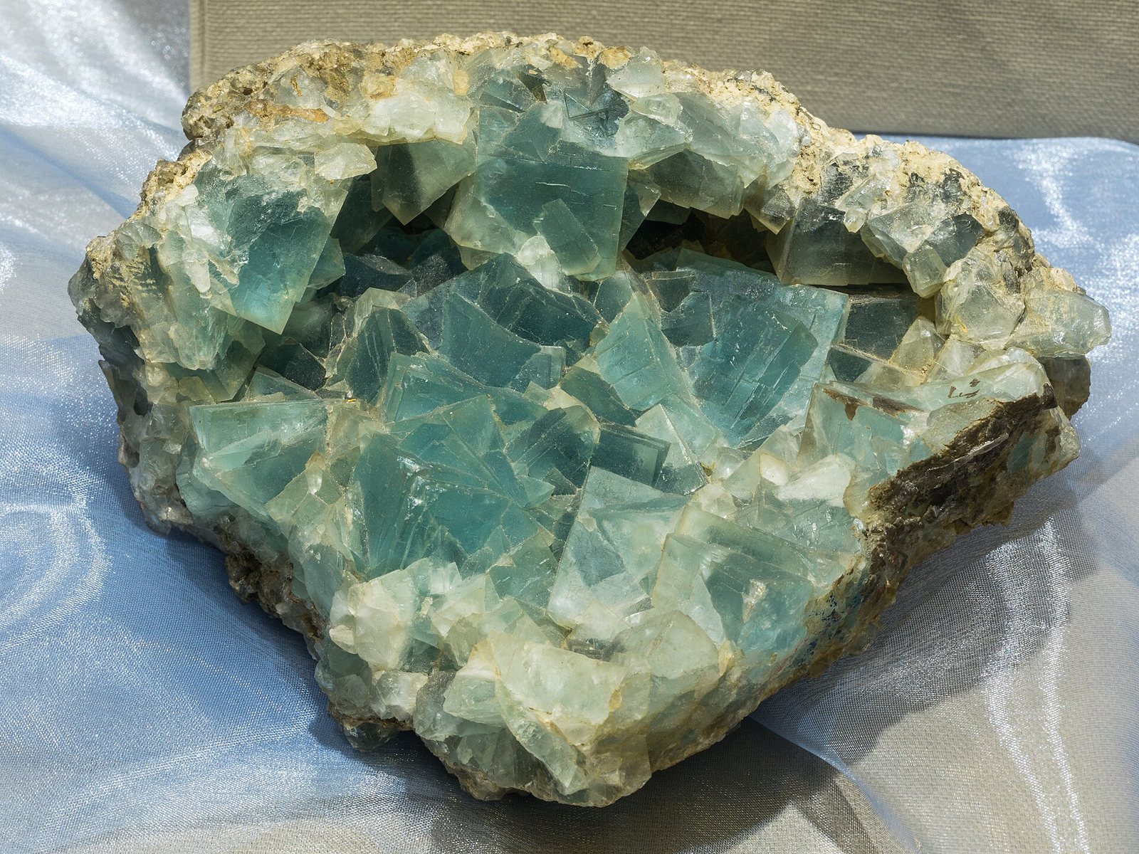 Fluorite specimen