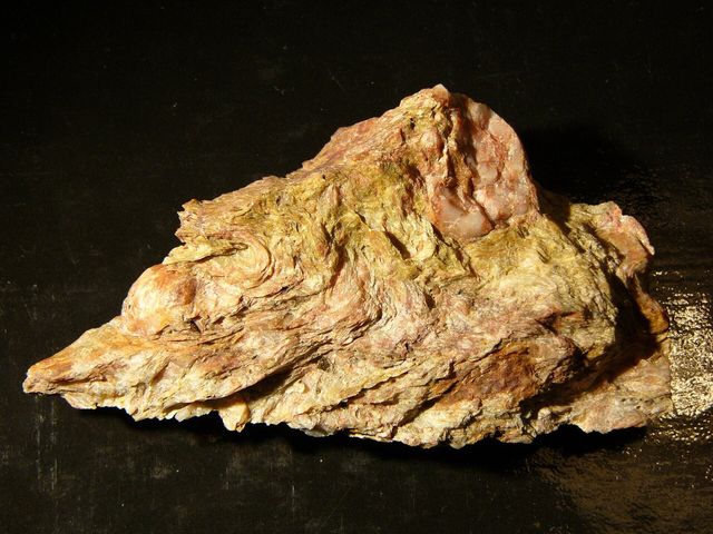 How a porphyry copper deposit forms